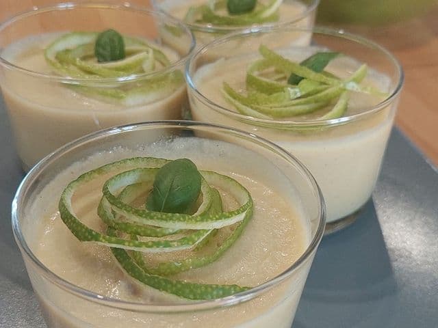 Mini tiramisù al limone: il dolce estivo fresco e profumato